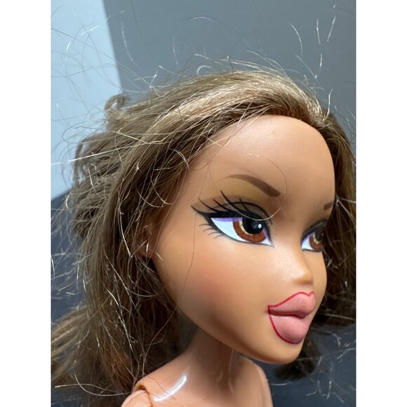 Bratz Doll Yasmin 2001 MGA 8.5" Vintage Collectible Nude Doll Brown Hair & Eyes - Picture 2 of 8